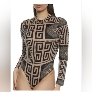 Greek key design sleeve Bodysuit - Taupe